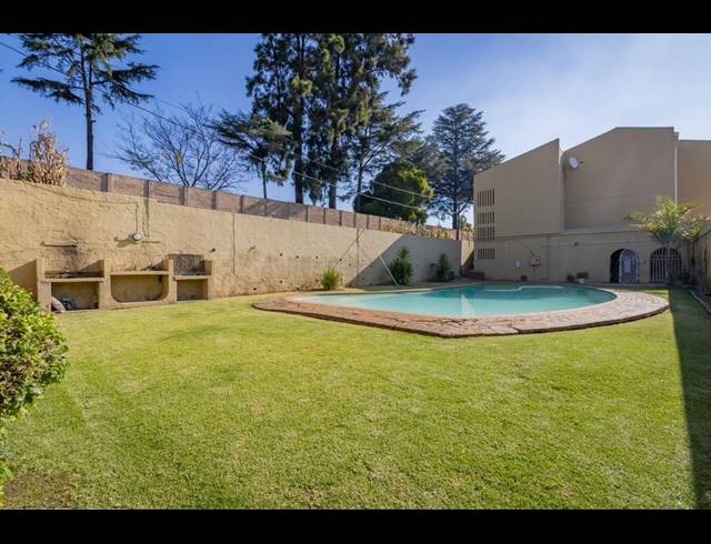 2 BEDROOM DUPLEX FOR SALE IN BLACKHEATH